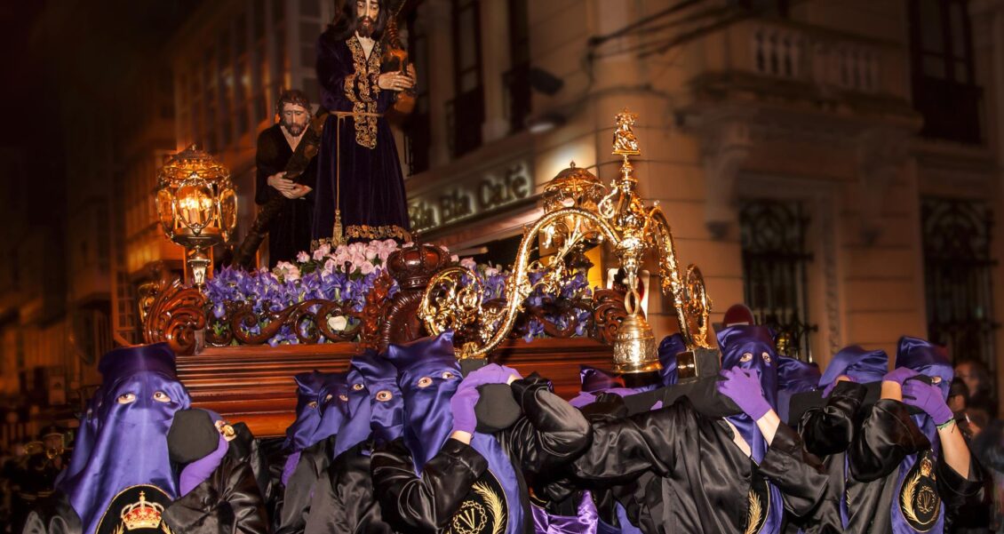 Preparan cortejos procesionales de Semana Santa en Guatemala