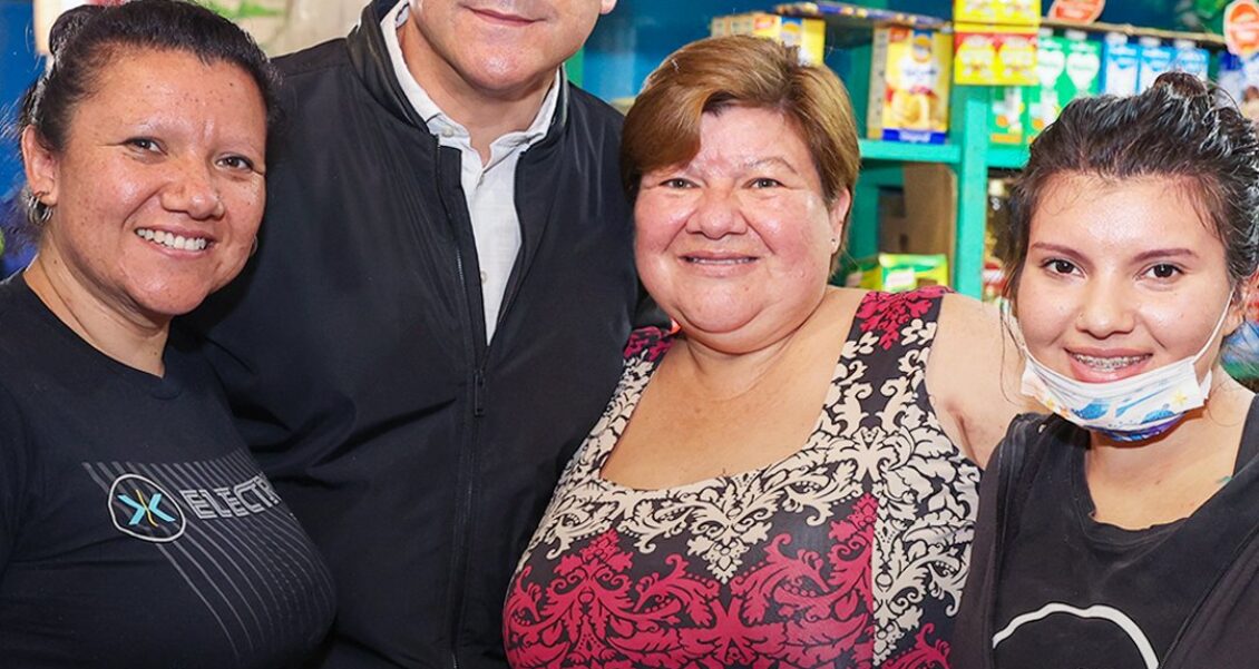 Ricardo Quiñonez Lemus reconoce la gran labor de las Mujeres