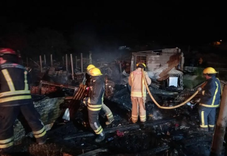 Incendio destruye cuatro hogares en Villalobos 2, Villa Nueva