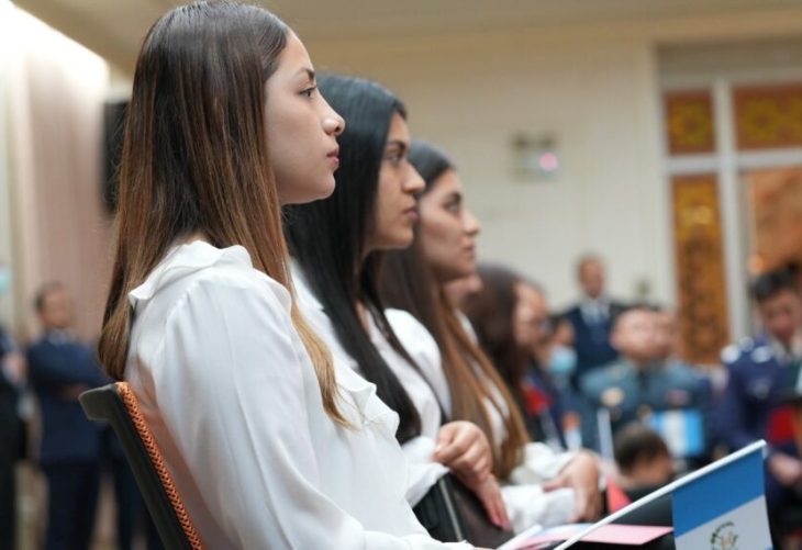 Reiteran compromiso para la promoción de becas en el extranjero