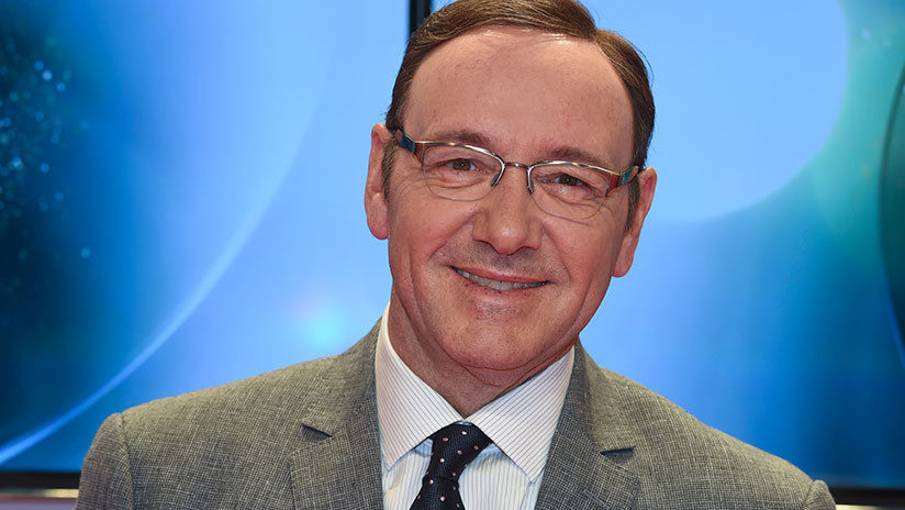 Caso Kevin Spacey: Describe al actor como “violento e insistente”