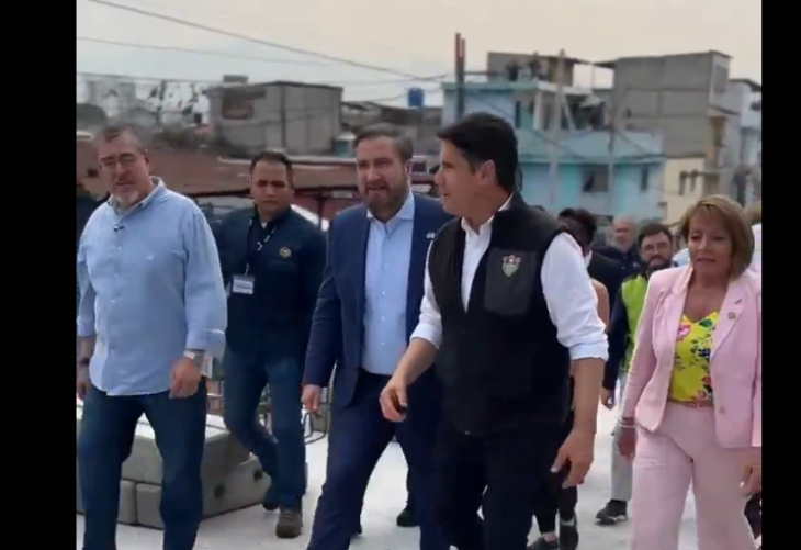 Ricardo Quiñónez inspecciona avances del proyecto del metro en Ciudad de Guatemala