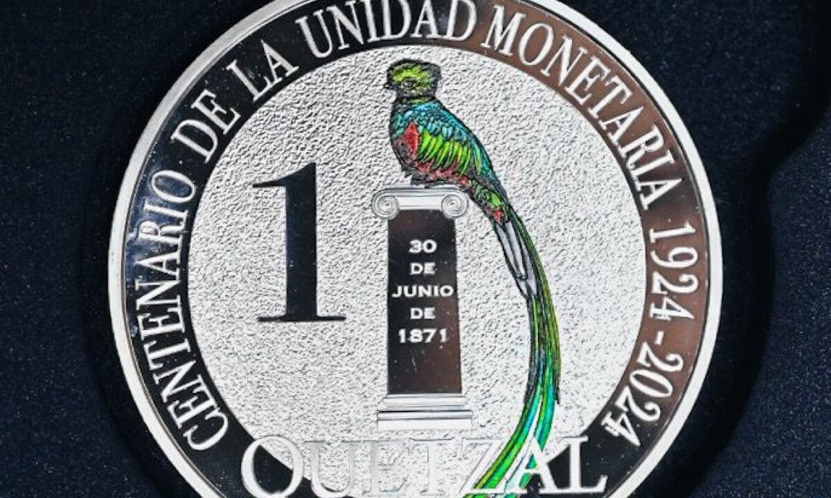 Nueva venta de monedas conmemorativas por el centenario del Quetzal