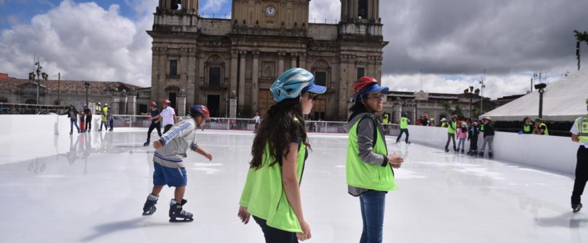 Las pistas de patinaje llegan a Guatemala: ¡Prepárate para Deslizarte!