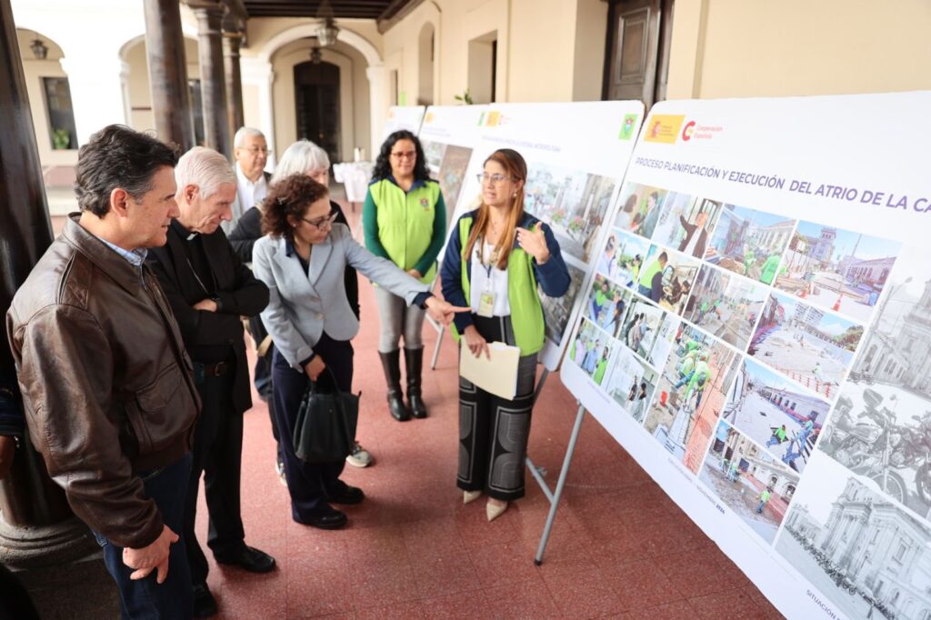Alcalde Ricardo Quiñónez impulsa la revitalización del Atrio de la Catedral Metropolitana