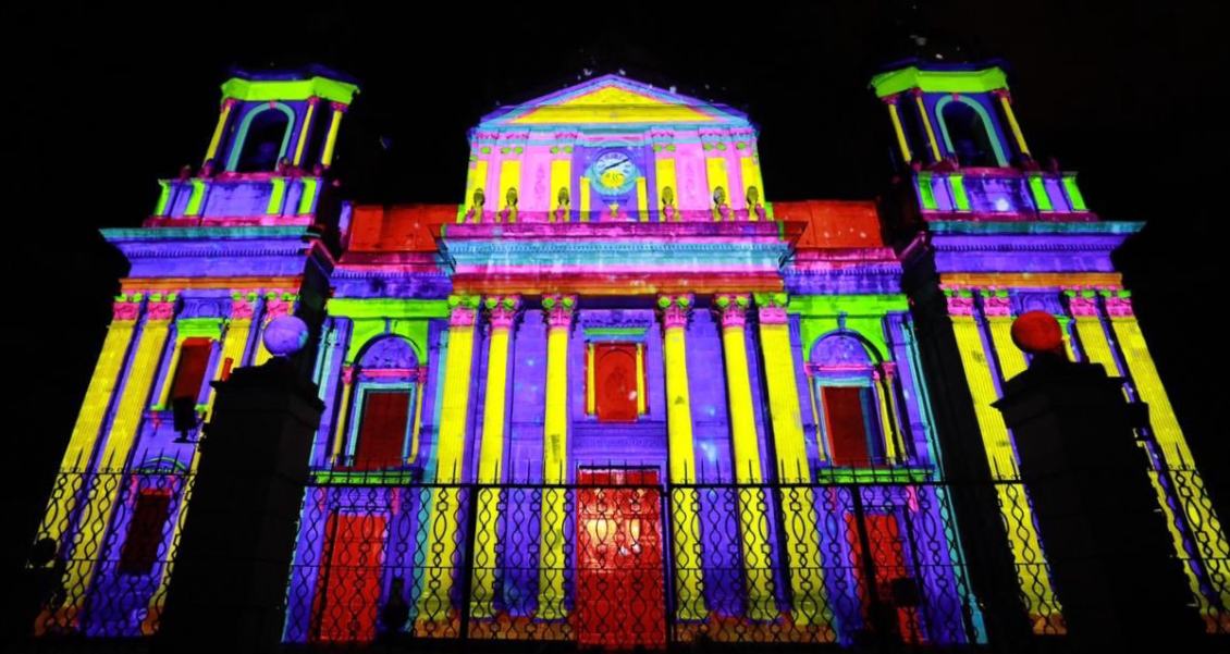 Alcalde Ricardo Quiñónez Impulsa la Magia del Mapping 2024