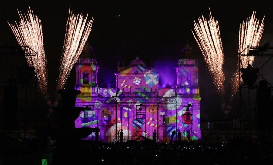 Alcalde Ricardo Quiñónez Impulsa la Magia del Mapping 2024