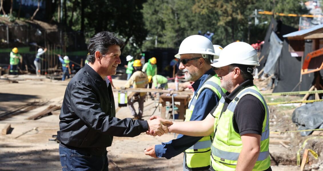 Alcalde Ricardo Quiñónez realiza avances en el Puente Adolfo Mijangos
