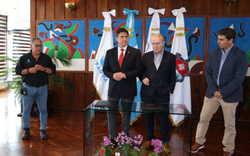 Ricardo Quiñónez lidera proyectos clave para mejorar la infraestructura hídrica