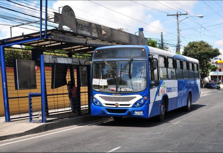 Ricardo Quiñónez enfrenta crisis de transporte en la Zona 18