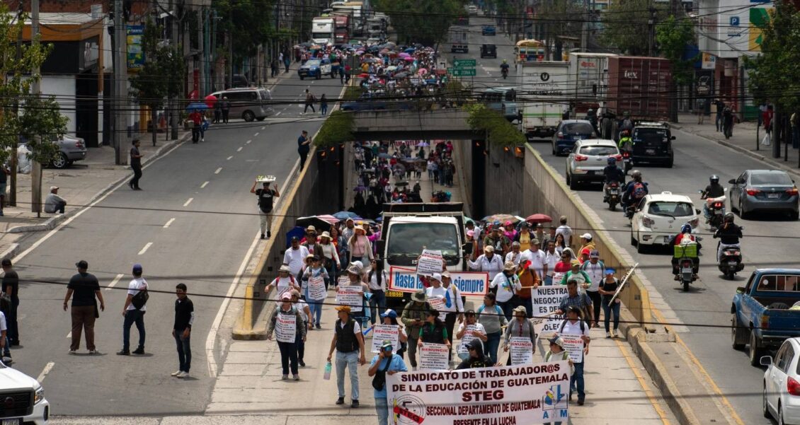 STEG lidera nueva protesta docente: exigen aumento salarial