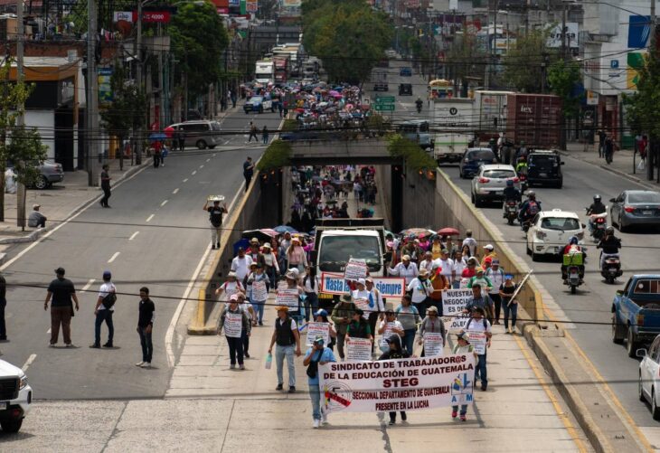 STEG lidera nueva protesta docente: exigen aumento salarial