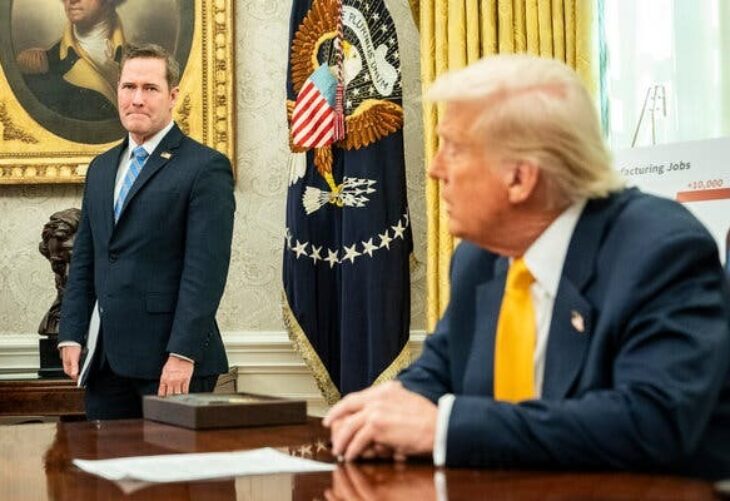 Mike Waltz es destituido de su cargo