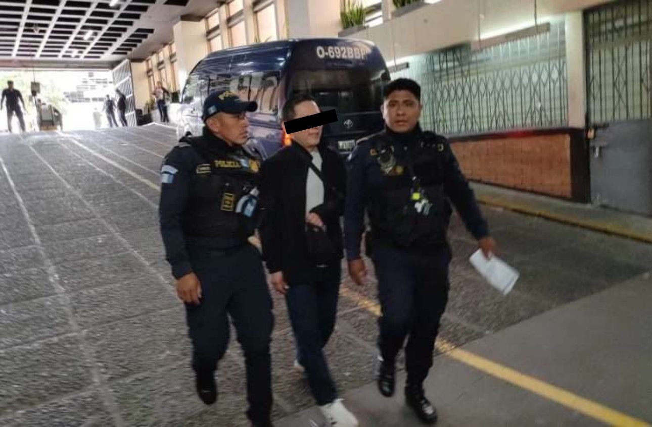 Prisión para Melvin Quijivix deja en alerta a exfuncionarios