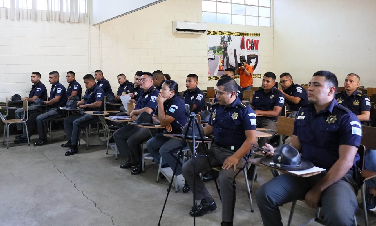 PROVIAL realiza jornada de capacitación por gatos ferales