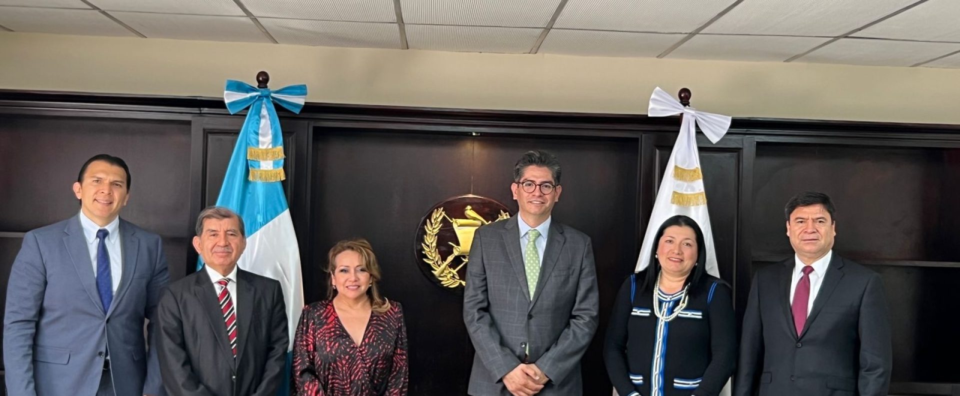 Guatemala inicia proceso para renovar al TSE