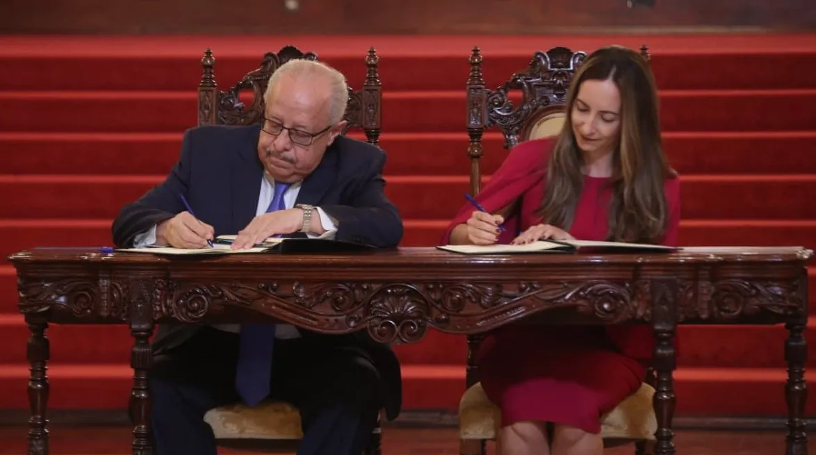 Convenio fortalece proyecto MetroRiel en Guatemala