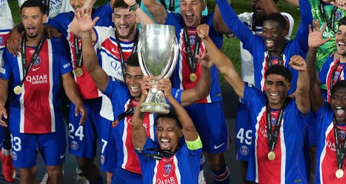 PSG se impone 2-1 al Aston Villa en la Supercopa de Europa