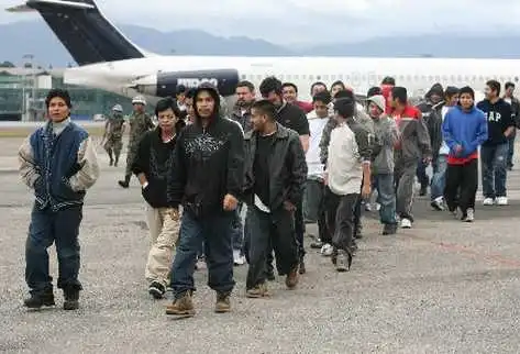 Jueza Sooknanan detiene deportación de 14 niños guatemaltecos