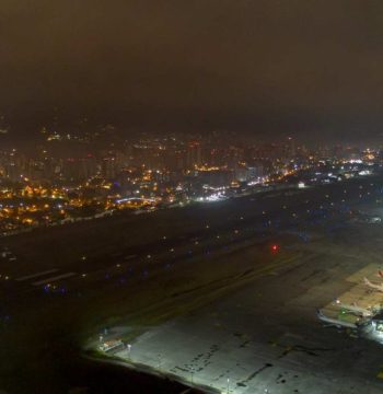 Modernizan el sistema de luces de pista de La Aurora