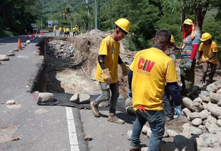 CIV atiende emergencias por lluvias en la red vial hoy