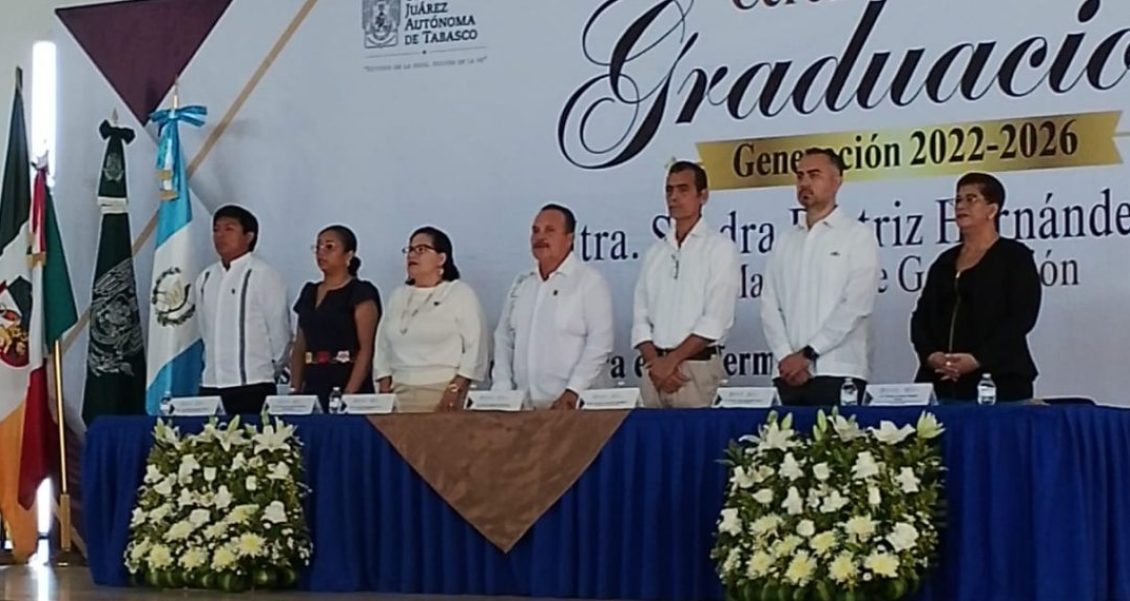 Cinco guatemaltecos se reanudan en la UJAT de Tabasco