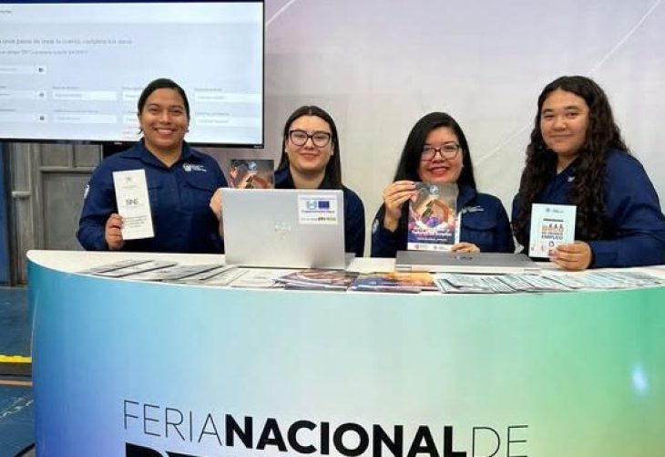 Mintrab promueve oportunidades en la Feria de becas